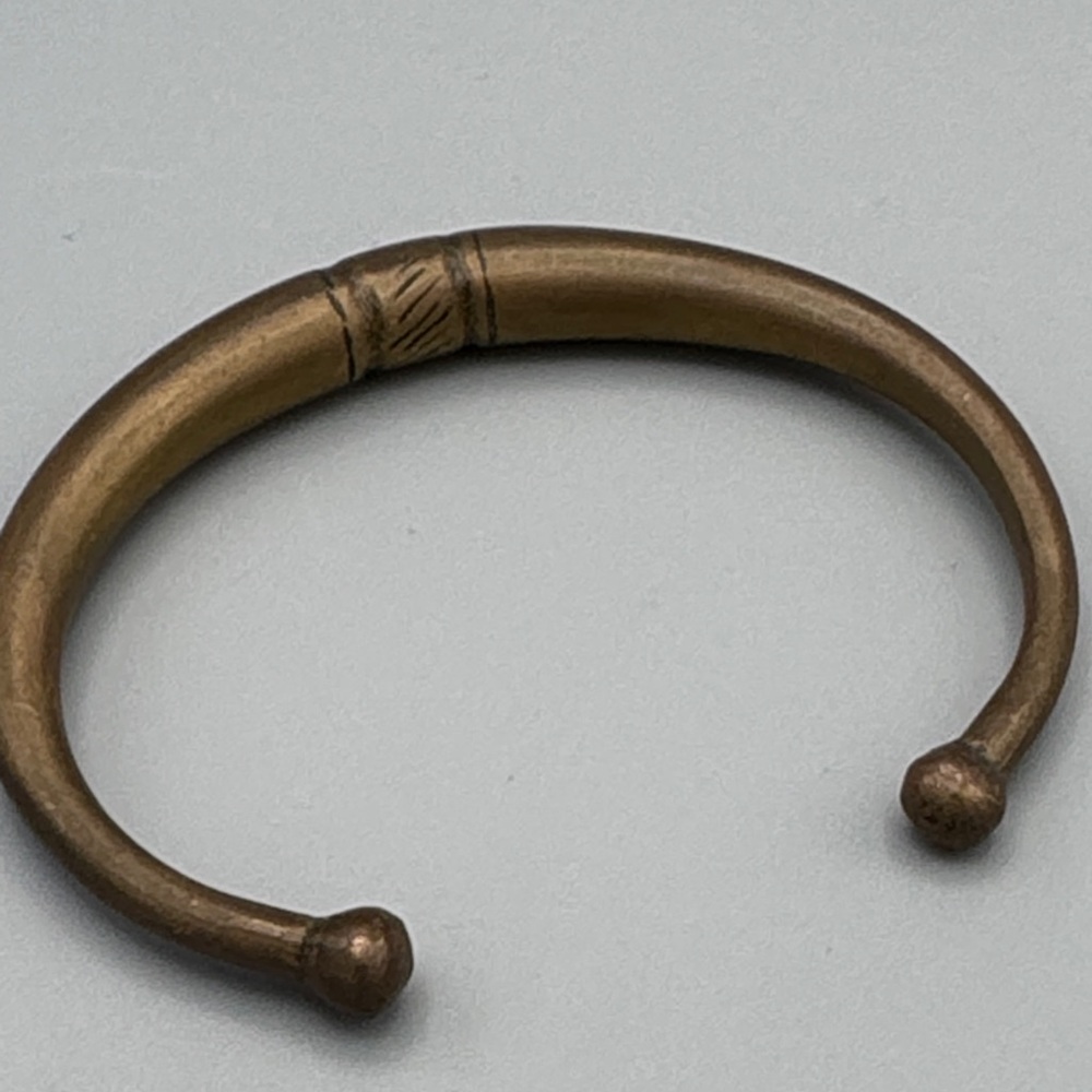 Vintage Brass Cuff Bracelet - Picture 3 of 4